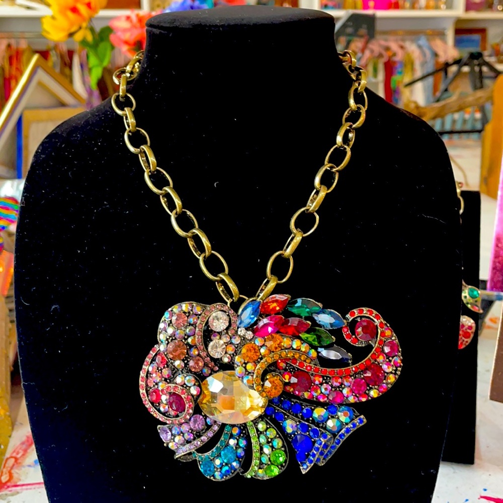Fabulous Broach Necklace!!!! WoZers;) from Janky Jewlery Line Brandi C Art